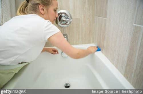 4 astuces naturelles pour nettoyer sa baignoire